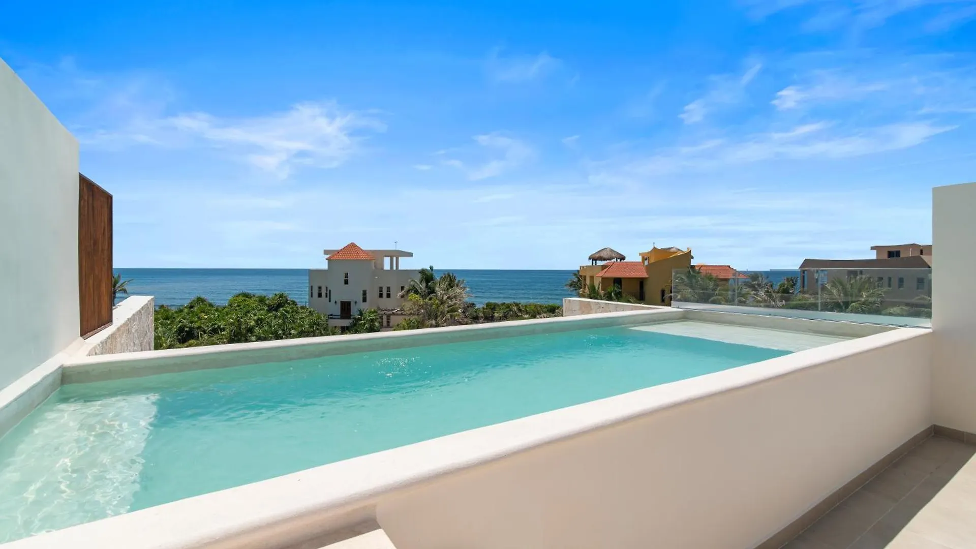 New Modern Beach + Jungle Penthouse Condo アクマル 0*,  メキシコ