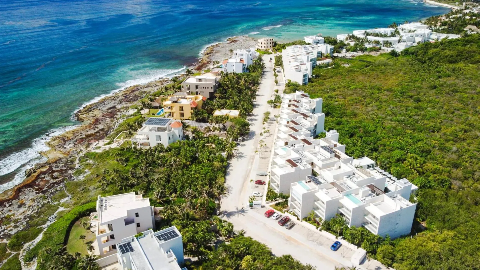 New Modern Beach + Jungle Penthouse Condo アクマル 0*,